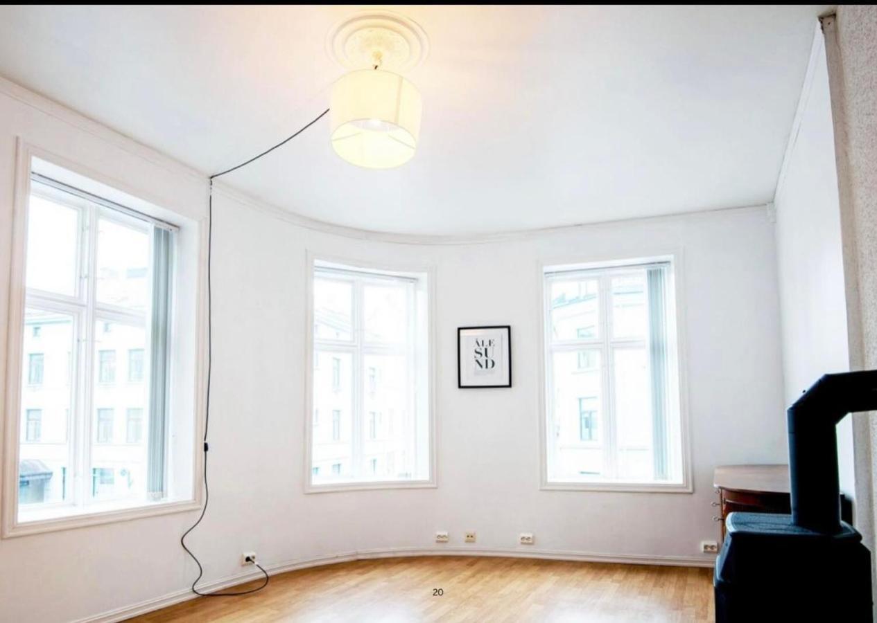 Apartment In Alesund City Center Exterior photo